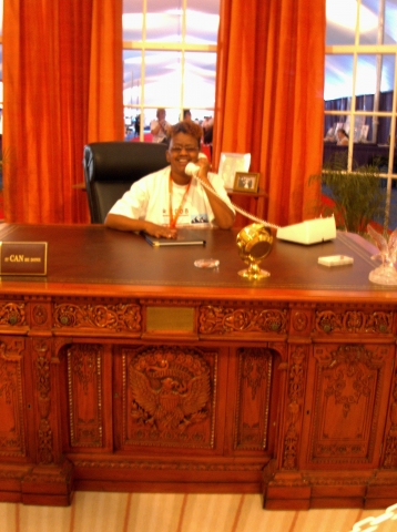 Me sitting in the presidents desk of the oval office