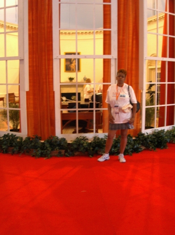 Me standing on the outside of the oval office exhibit